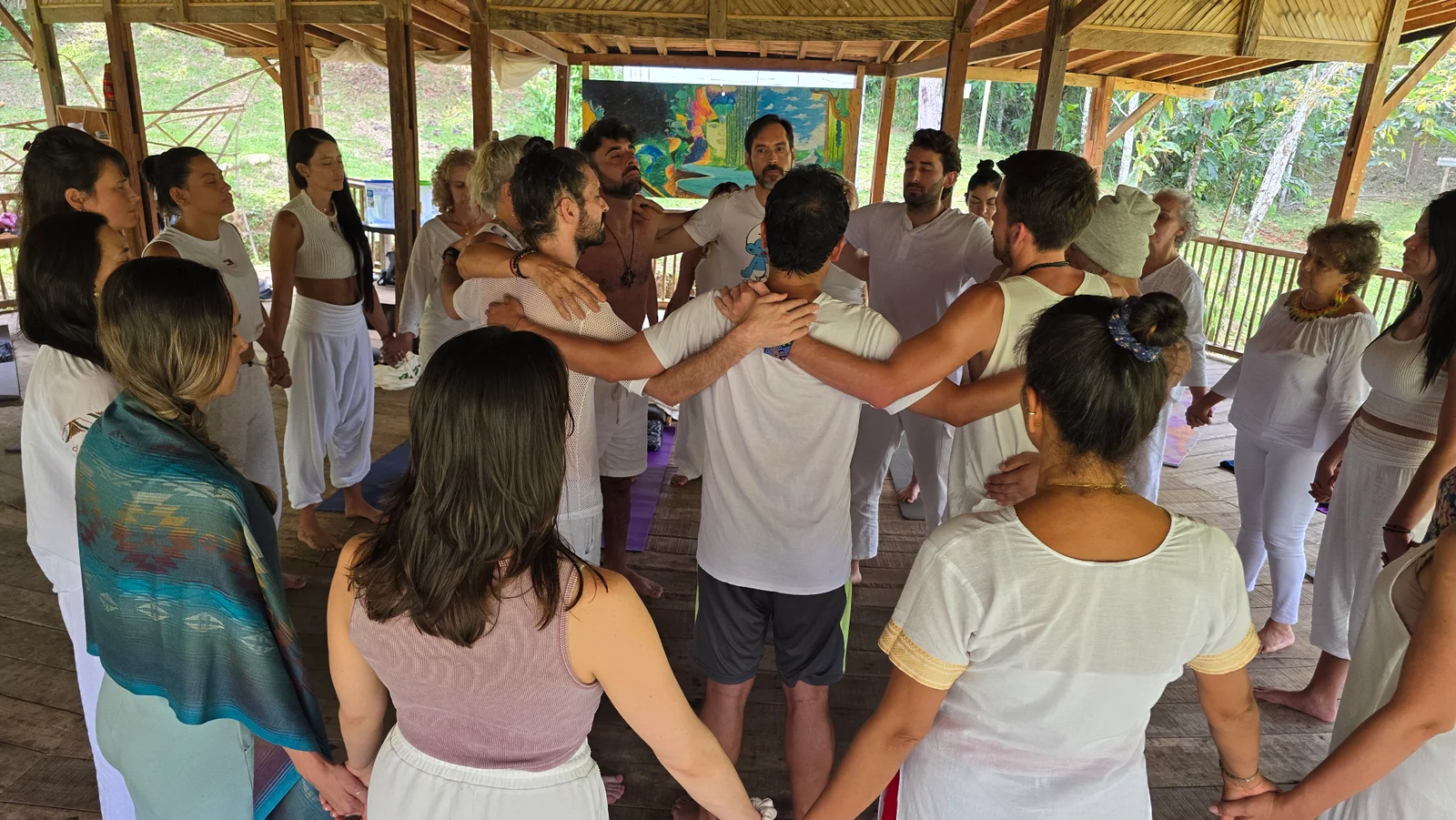 Circulo de abrazo y conexion